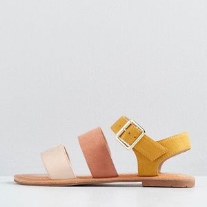 BC Footwear Shoes - BG Vegan Summer Sandal -NEW Size 8 BC Footwear Shoes - BG Vegan Summer Sandal -NEW Size 8